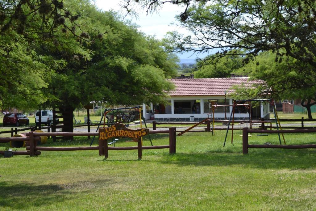 Cabanas Los Algarrobos Villa General Belgrano Exterior foto