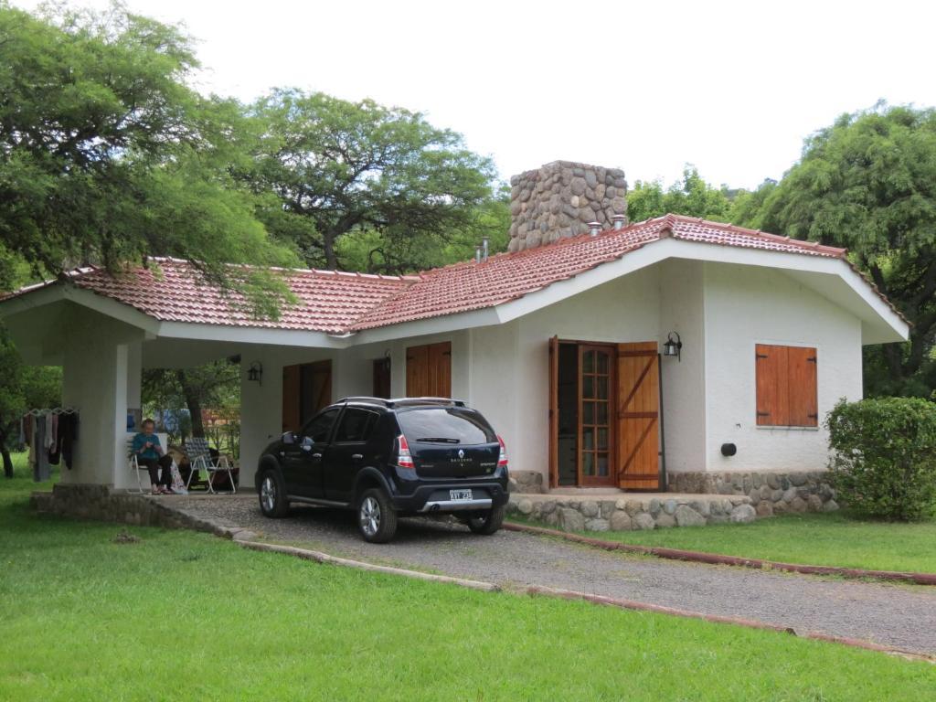 Cabanas Los Algarrobos Villa General Belgrano Exterior foto
