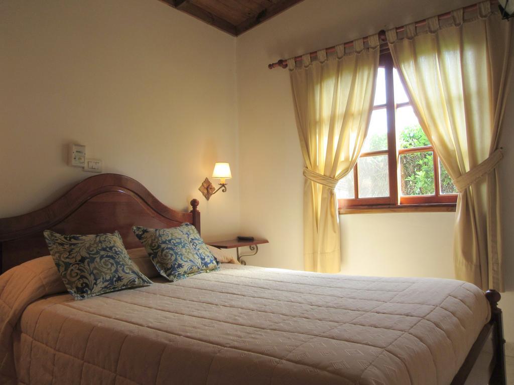 Cabanas Los Algarrobos Villa General Belgrano Exterior foto