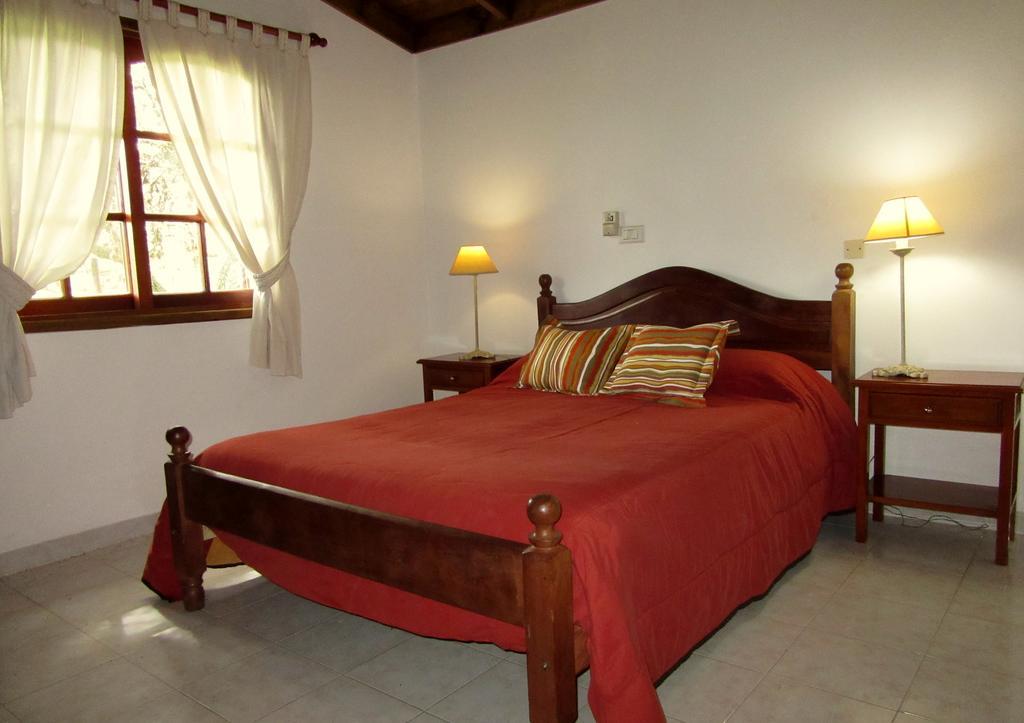 Cabanas Los Algarrobos Villa General Belgrano Exterior foto