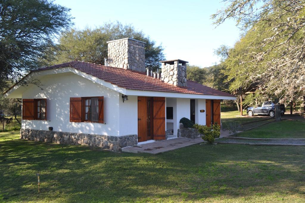 Cabanas Los Algarrobos Villa General Belgrano Zimmer foto