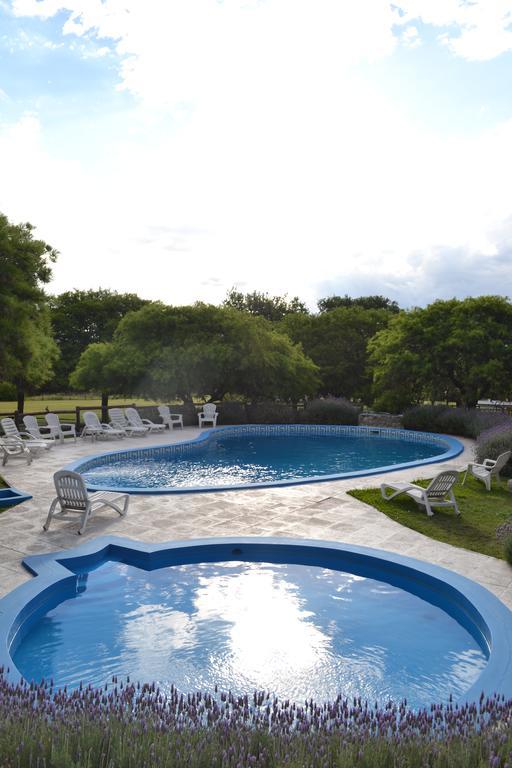 Cabanas Los Algarrobos Villa General Belgrano Exterior foto