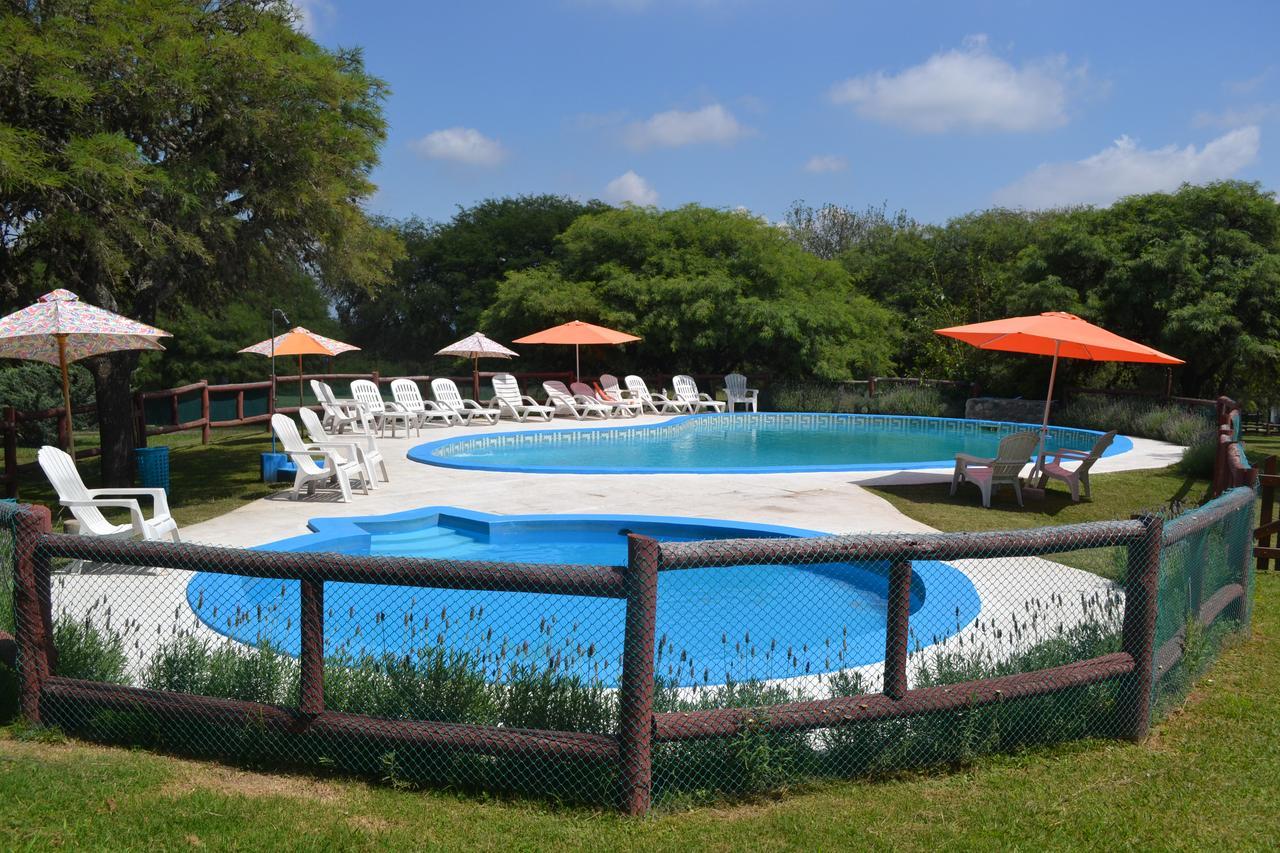 Cabanas Los Algarrobos Villa General Belgrano Exterior foto